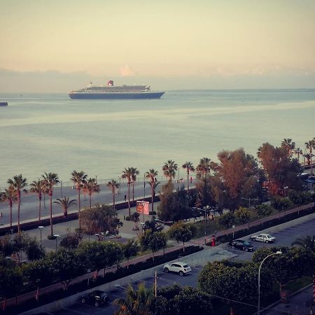 A City-Center Seaview Penthouse At Oceanic Limassol Extérieur photo