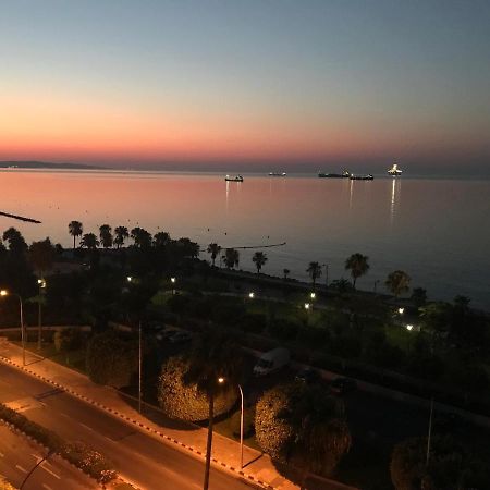 A City-Center Seaview Penthouse At Oceanic Limassol Extérieur photo