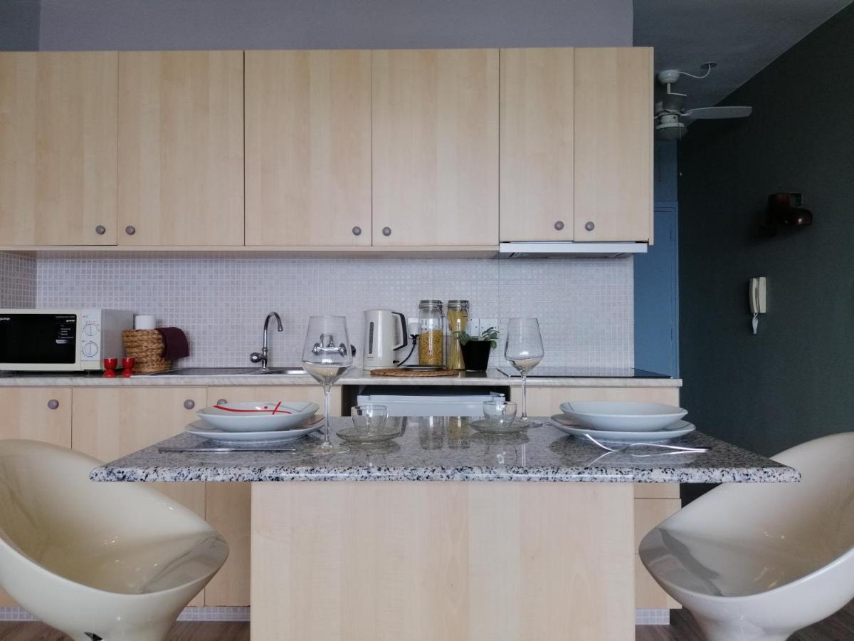 A City-Center Seaview Penthouse At Oceanic Limassol Extérieur photo